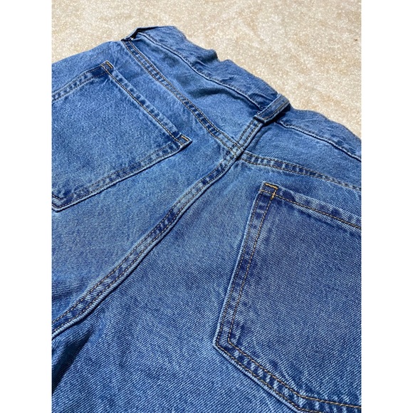 Old Navy Hi Rise Slouchy Straight Jean shorts 10 - Picture 6 of 9